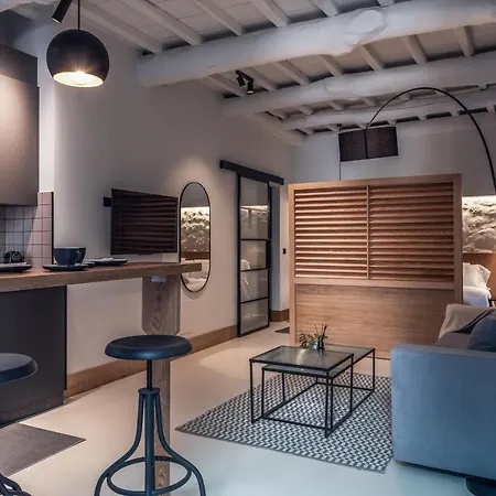 Houmi Orzan Apartment *