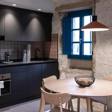 Houmi Orzan Lägenhet *