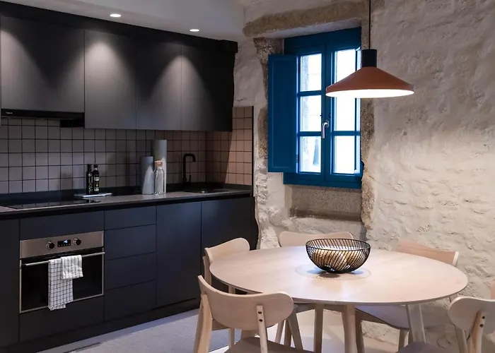 Houmi Orzan Apartment *