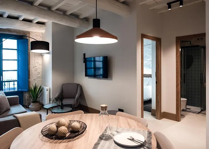 Houmi Orzan Apartment *